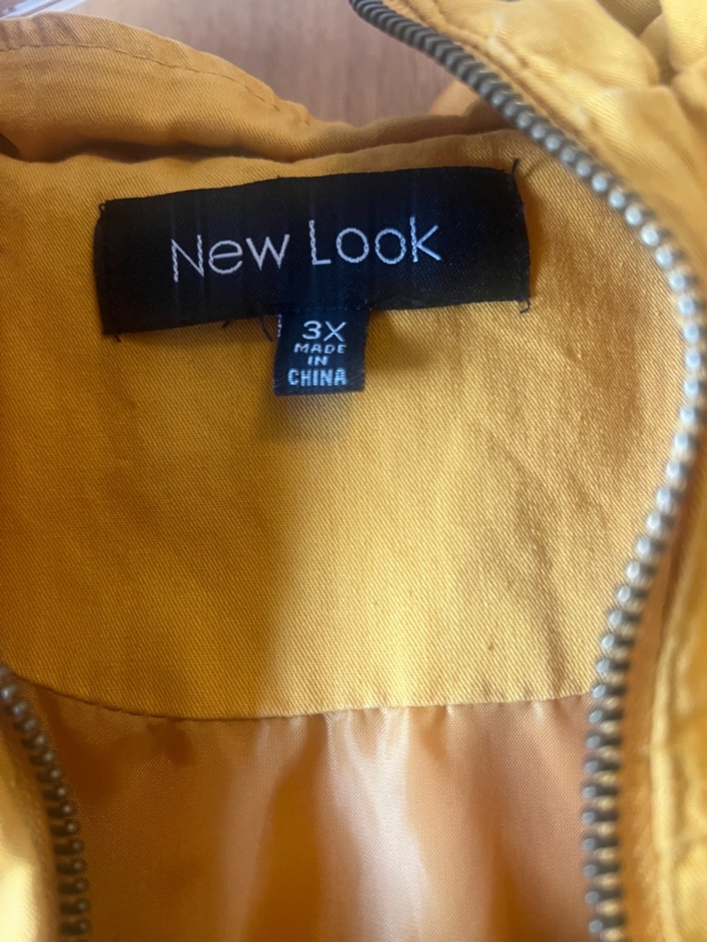 Yellow Hooded Utility Vest 3x - Picture 2 of 3